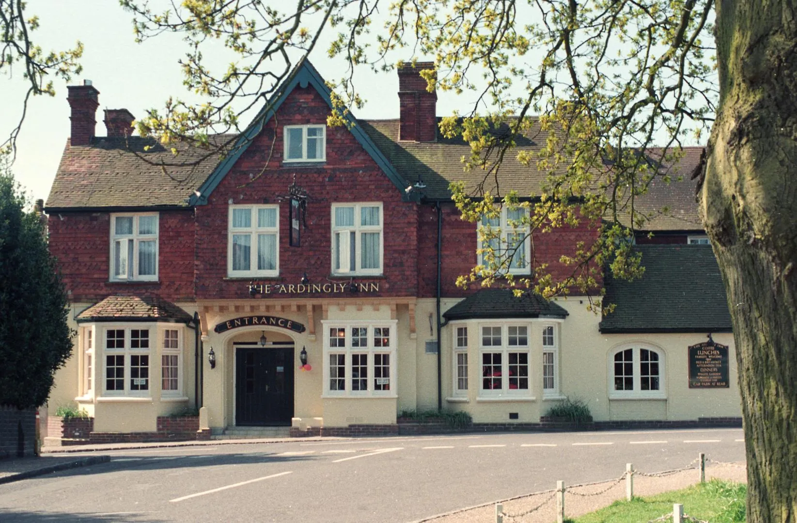 Area Guides for Ardingly (1)