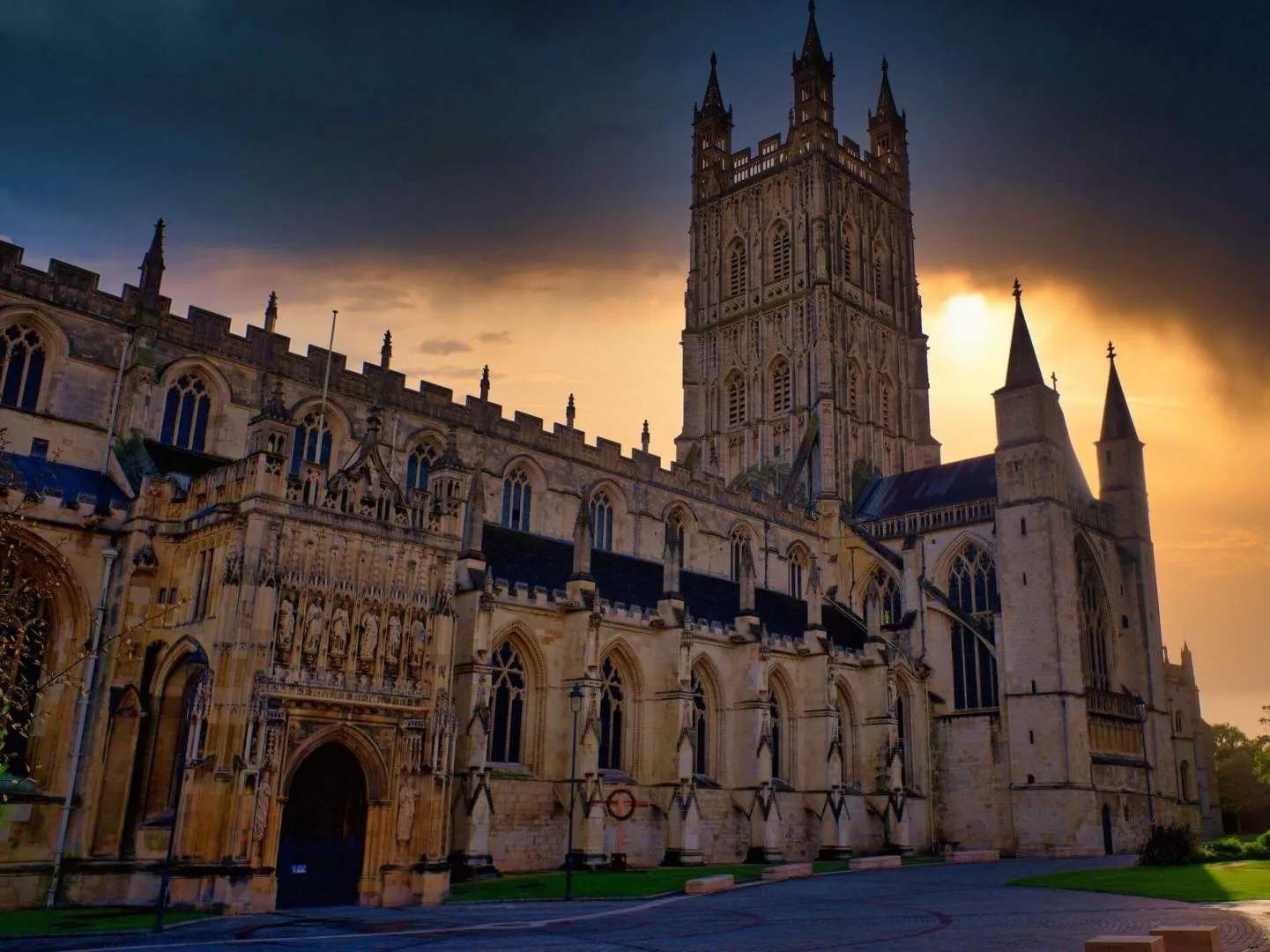 Area Guides for Gloucester (1)